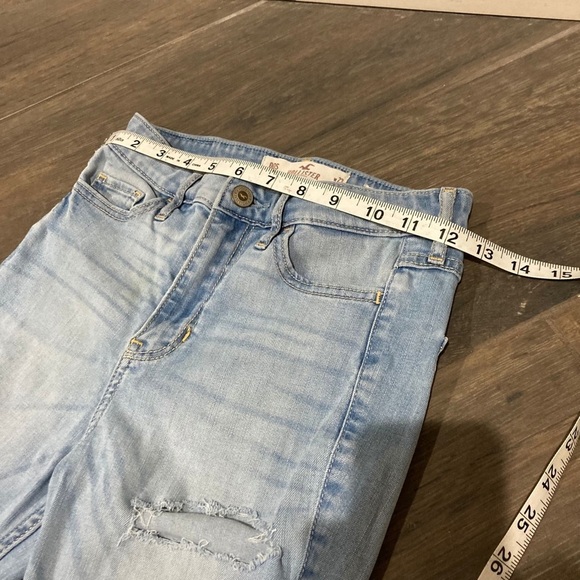 Hollister High Rise- super Skinny Ripped Jeans - Picture 12 of 12